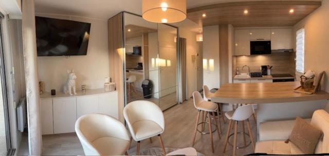 "Magnifique 2 Pieces " 150M Plages Et 500M Centre De Cabourg Exterior photo